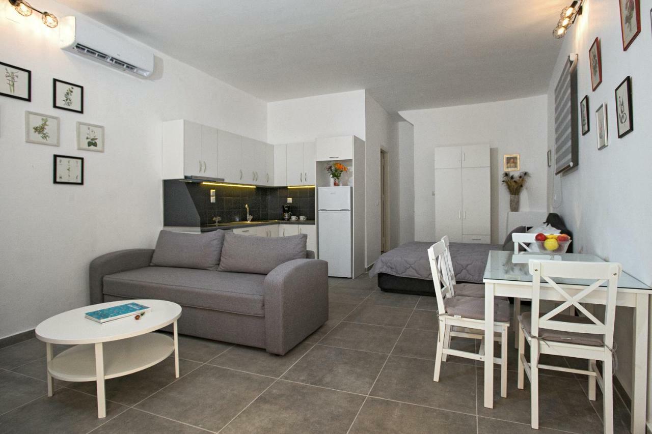 דירות Corfu  The Four Seasons מראה חיצוני תמונה
